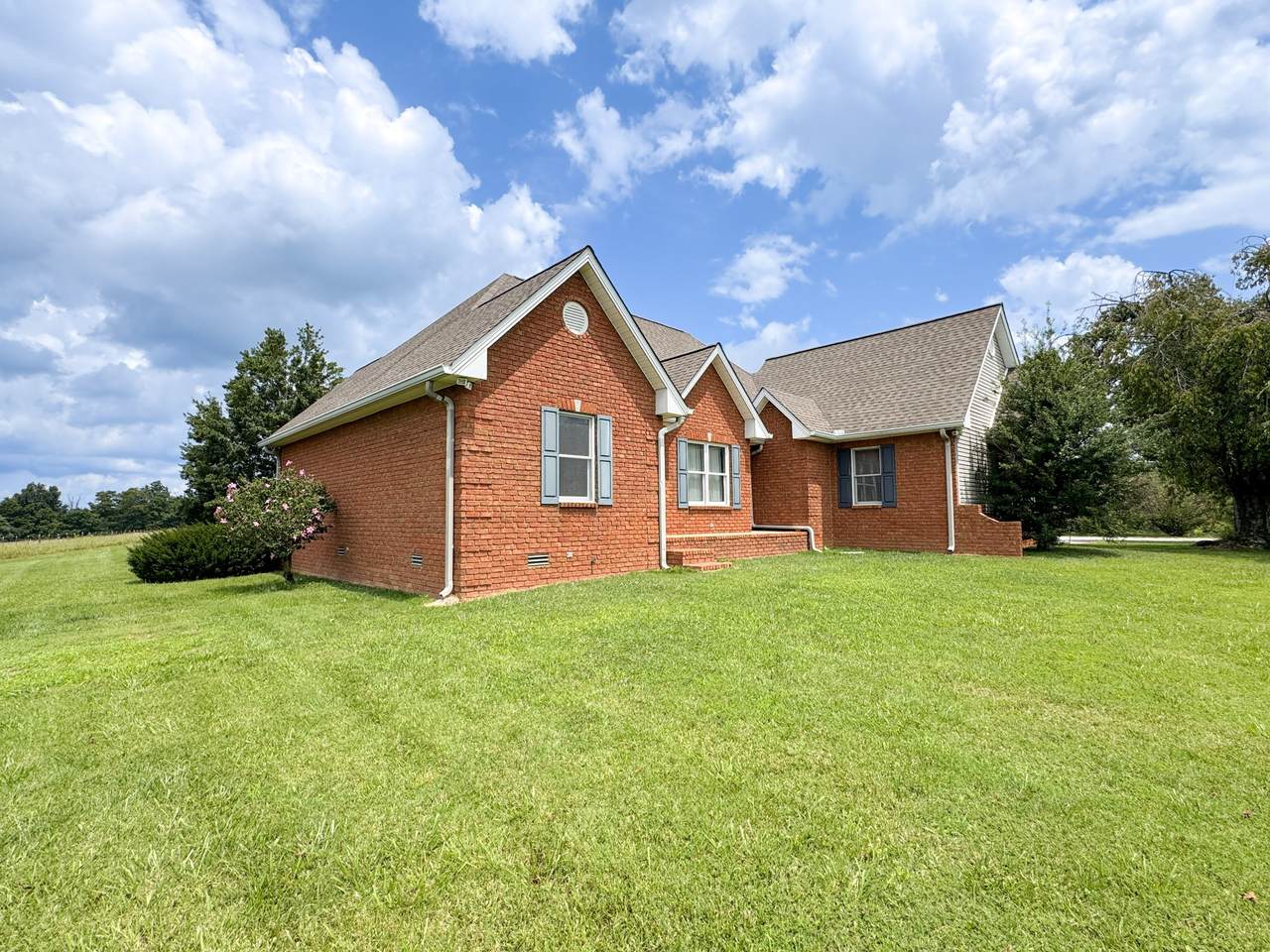 https://bt-photos.global.ssl.fastly.net/nashville/1280_boomver_1_RTC3499627-1.jpg