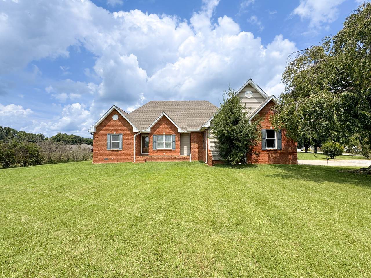 https://bt-photos.global.ssl.fastly.net/nashville/1280_boomver_1_RTC3499627-1.jpg