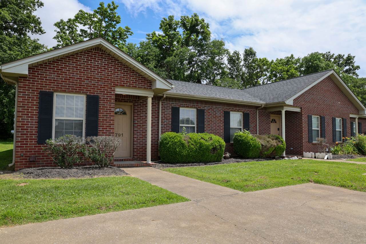 105 Bruceview Circle - Photo 1