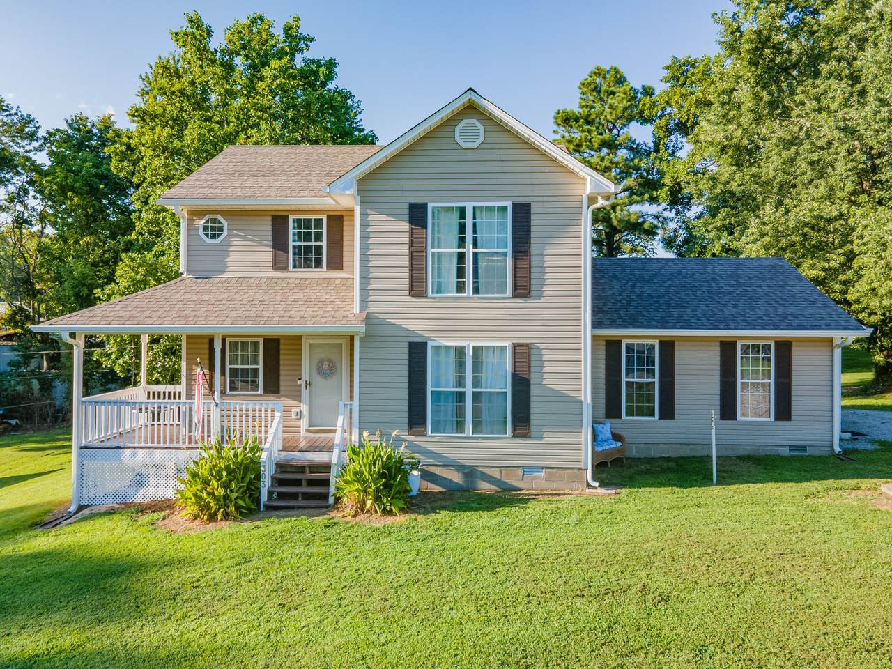 303 Borum Ave - Photo 1