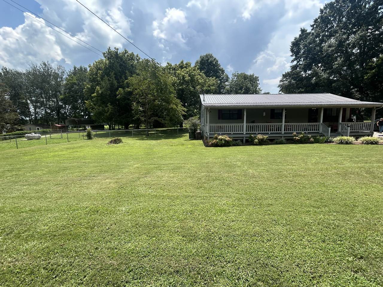 https://bt-photos.global.ssl.fastly.net/nashville/1280_boomver_1_RTC3499715-1.jpg