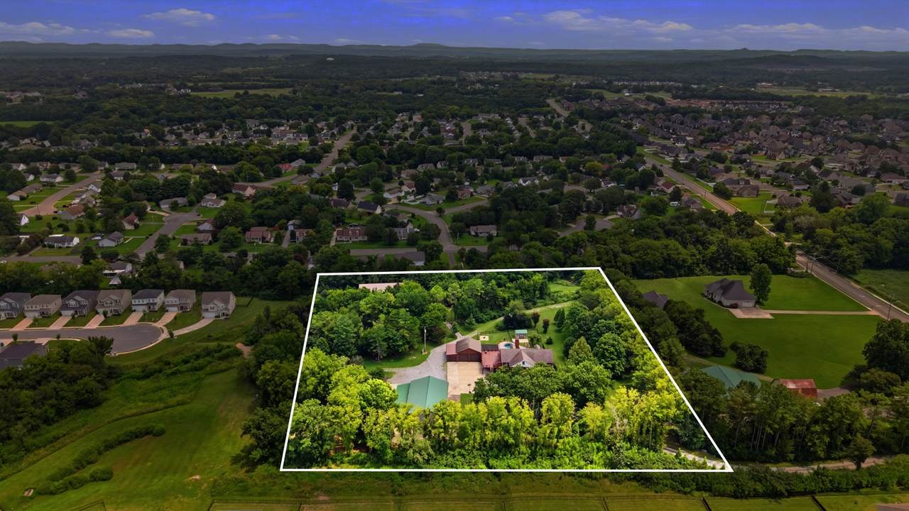 831 Osborne Ln - Photo 1