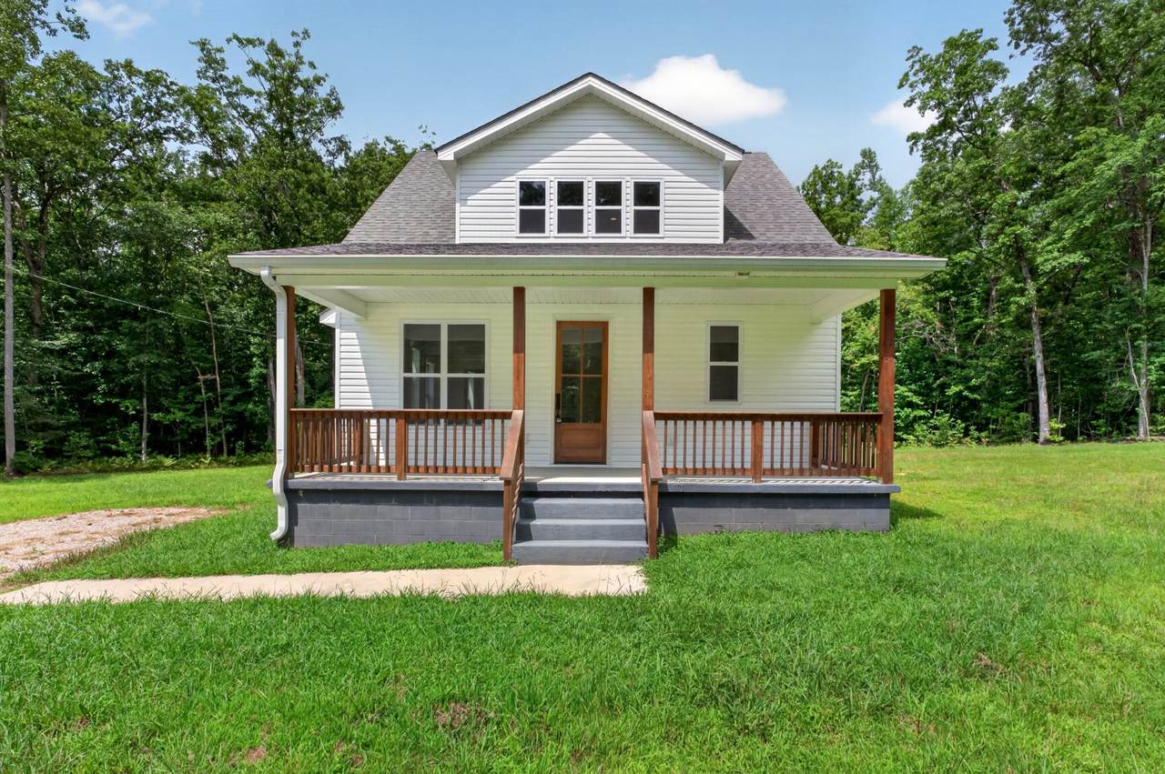 1023 W Laurel Way - Photo 1