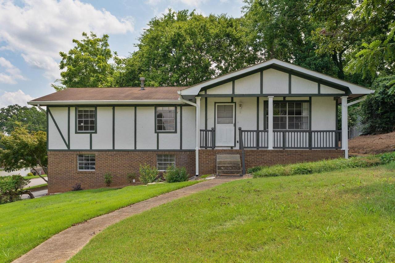 922 Wesley Drive - Photo 1