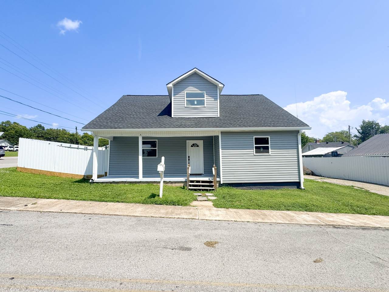 112 Cato St - Photo 1