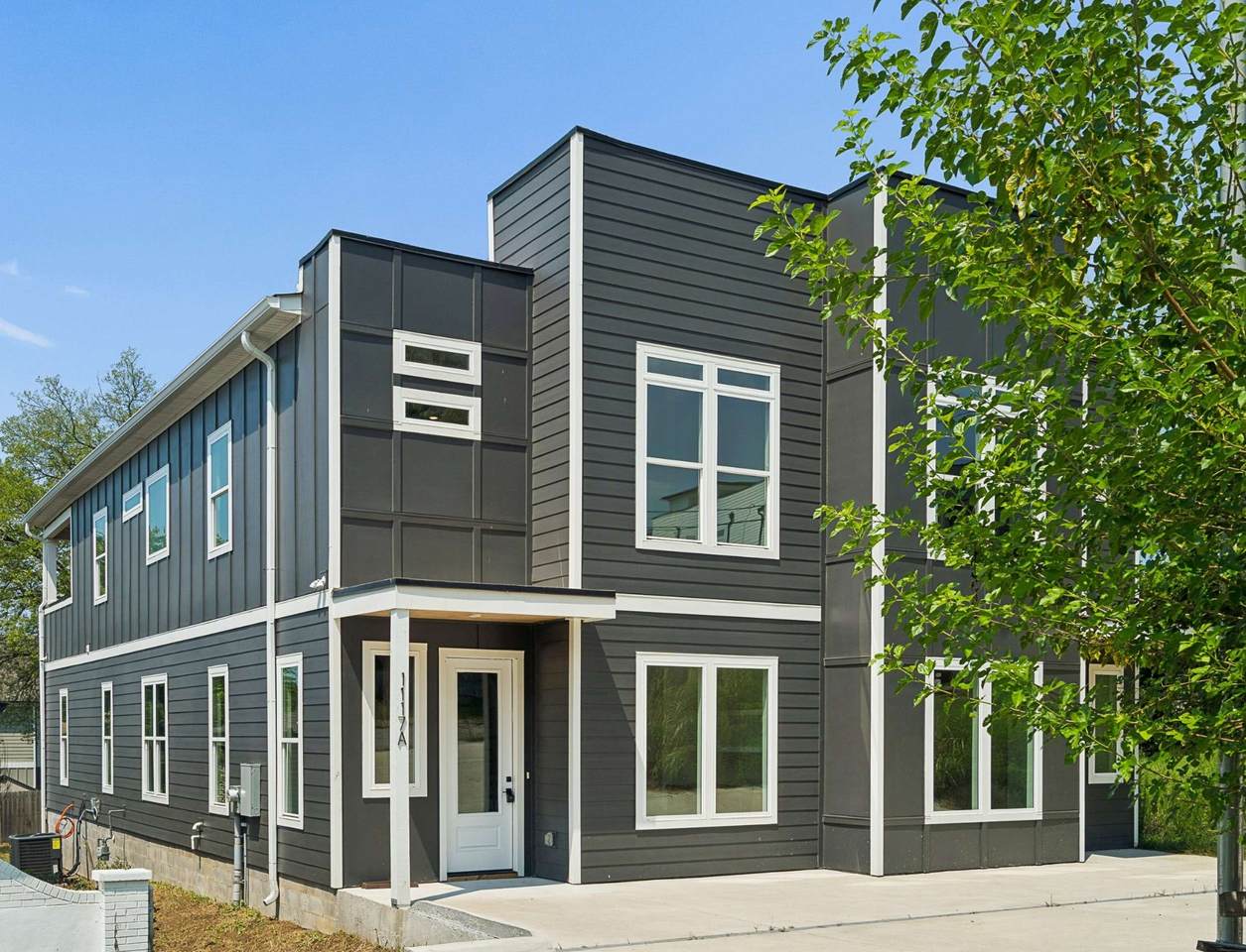 1117A 38th Ave - Photo 1