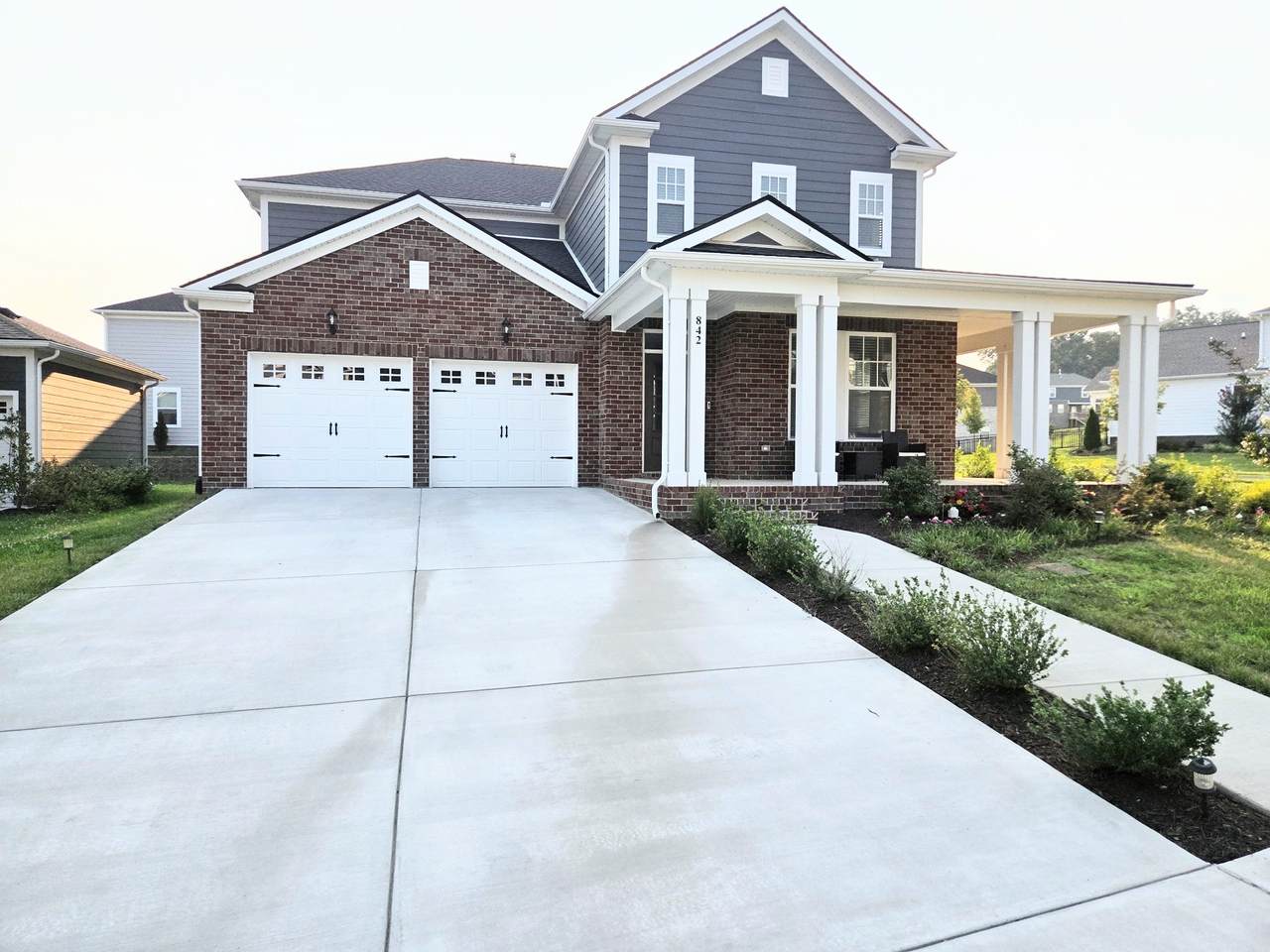 842 Nightingale Ave - Photo 1