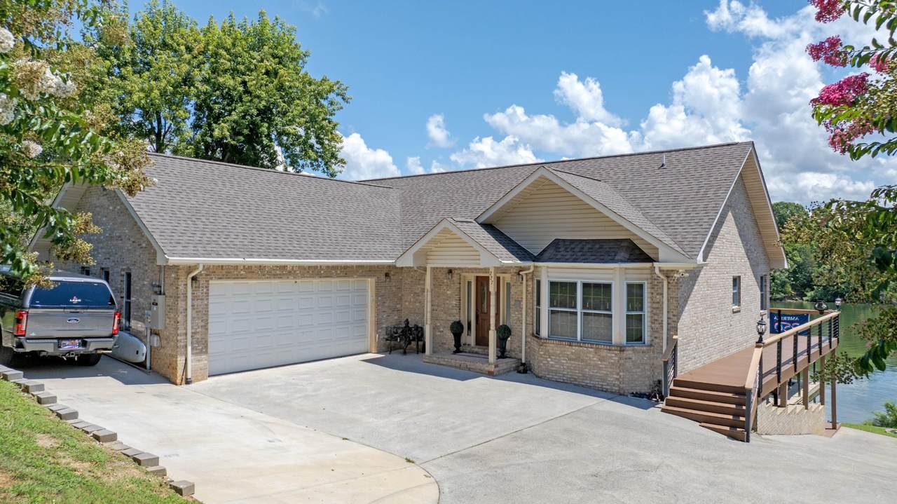 227 Phillips Drive - Photo 1
