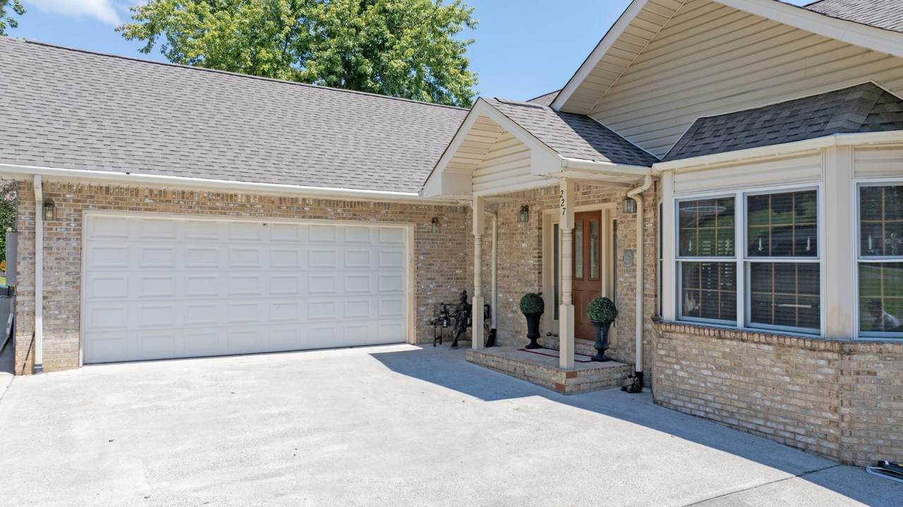 https://bt-photos.global.ssl.fastly.net/nashville/1280_boomver_1_RTC3500933-1.jpg