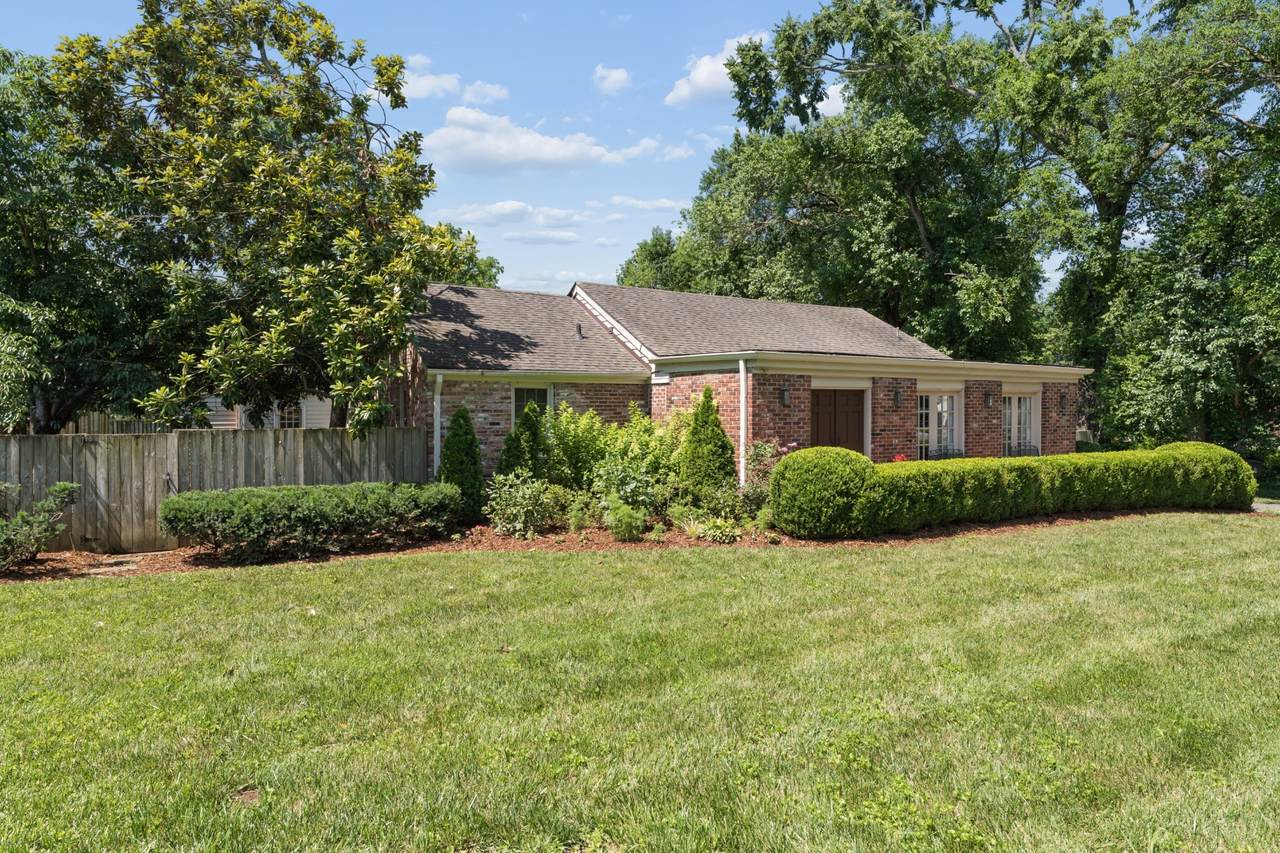 https://bt-photos.global.ssl.fastly.net/nashville/1280_boomver_1_RTC3500947-1.jpg