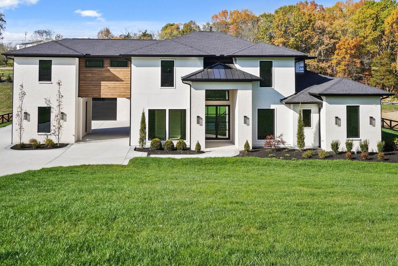 6057 Stone Cliff Ln - Photo 1