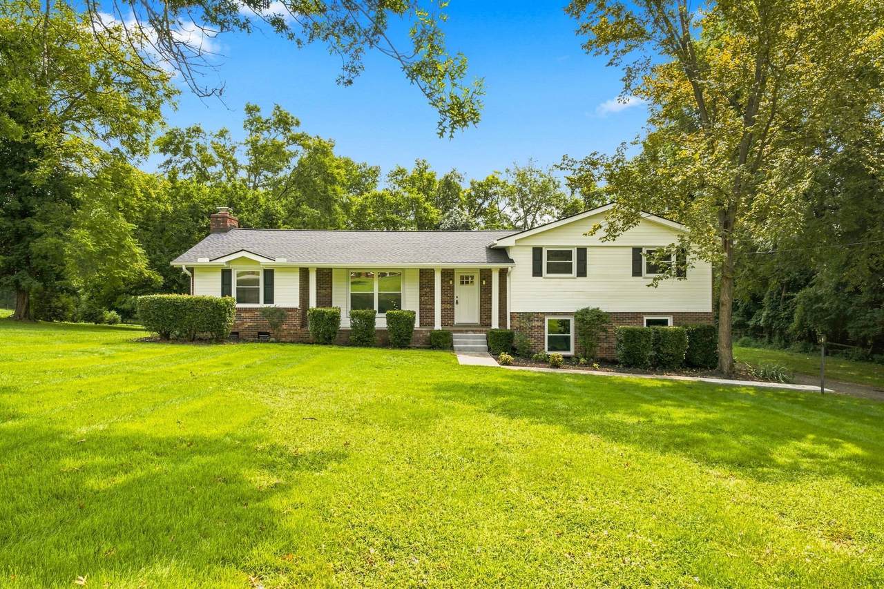 215 Tyne Bay Dr - Photo 1