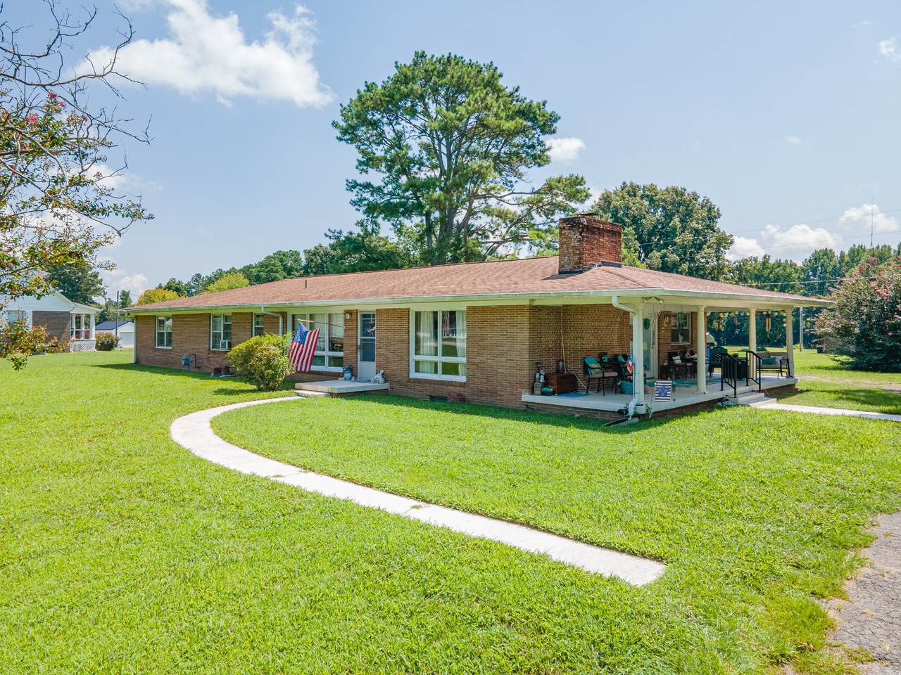 https://bt-photos.global.ssl.fastly.net/nashville/1280_boomver_1_RTC3501250-1.jpg