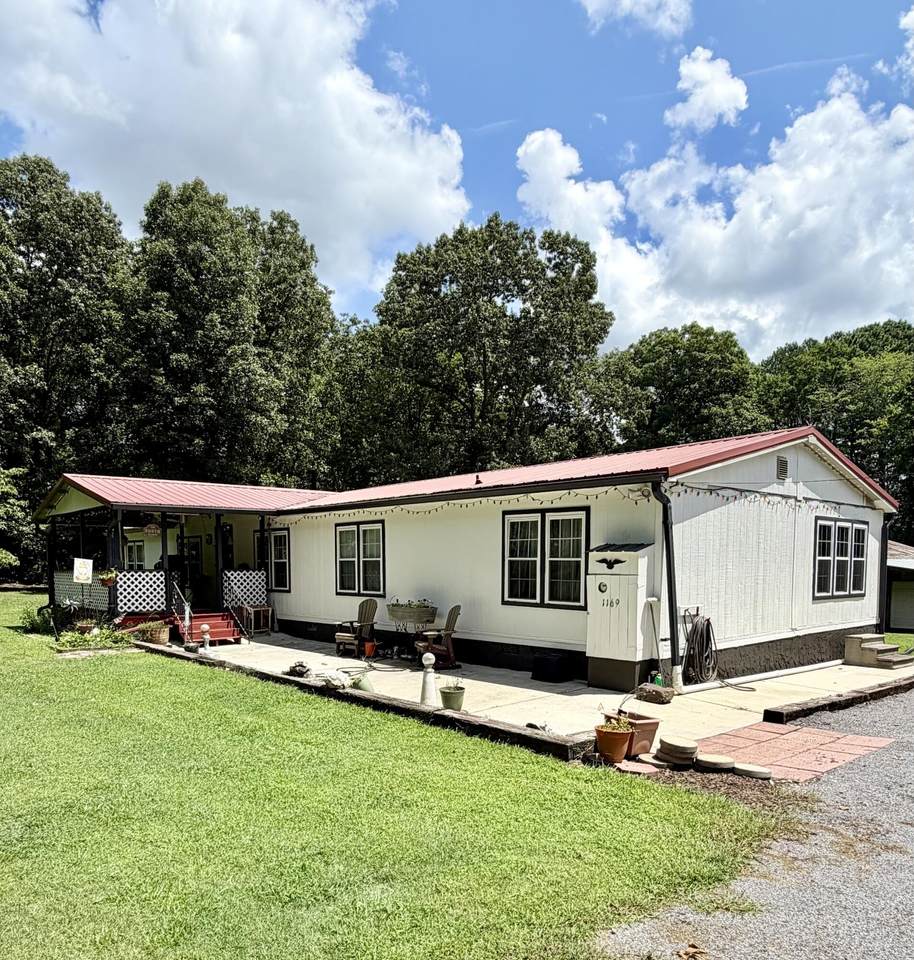 1169 Bancroft Road - Photo 1