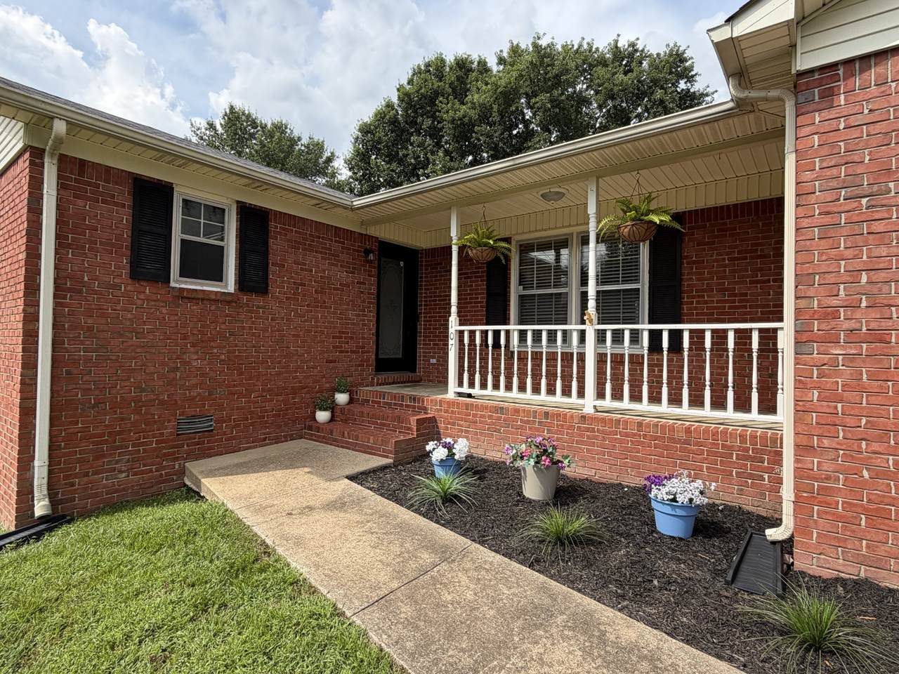https://bt-photos.global.ssl.fastly.net/nashville/1280_boomver_1_RTC3501329-1.jpg