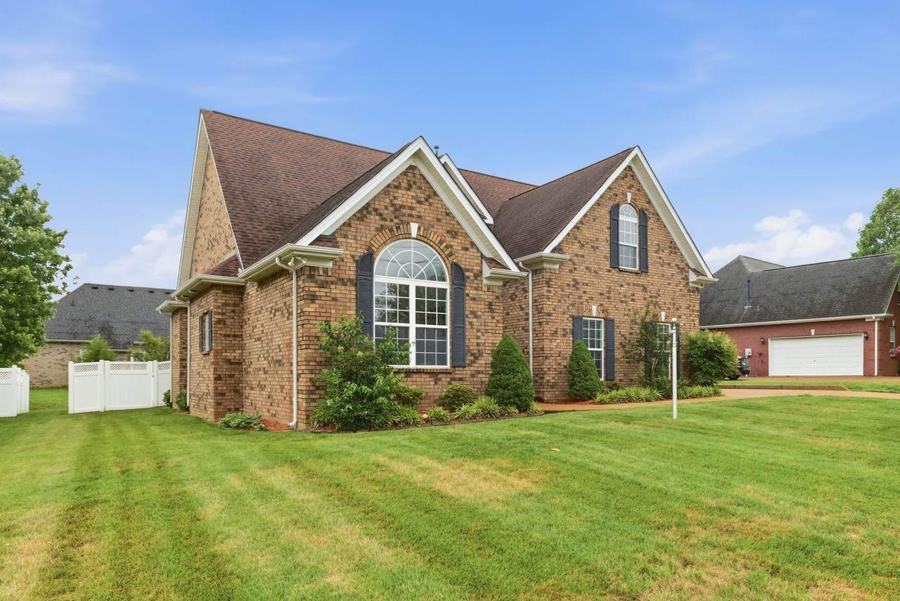 https://bt-photos.global.ssl.fastly.net/nashville/1280_boomver_1_RTC3501346-1.jpg