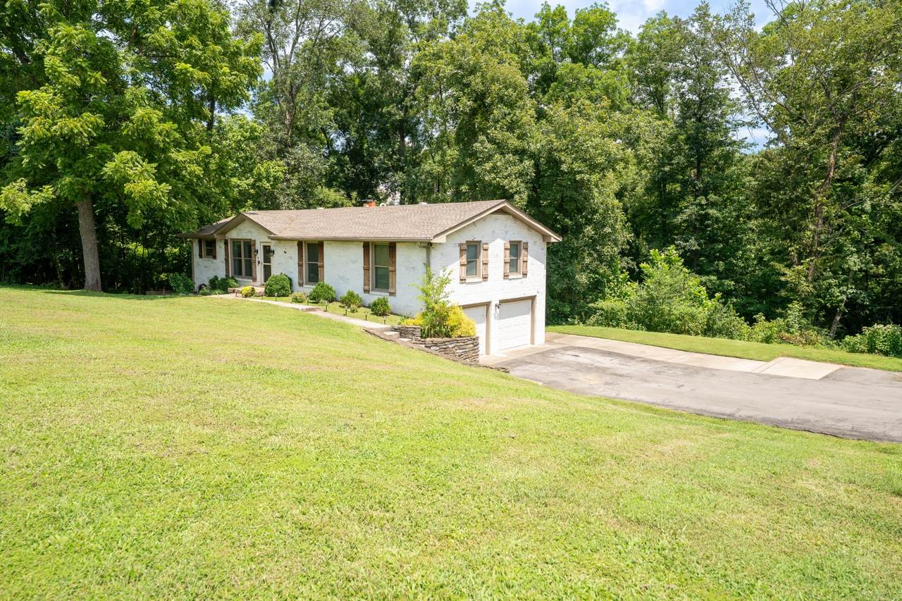980 Vanderbilt Rd - Photo 1