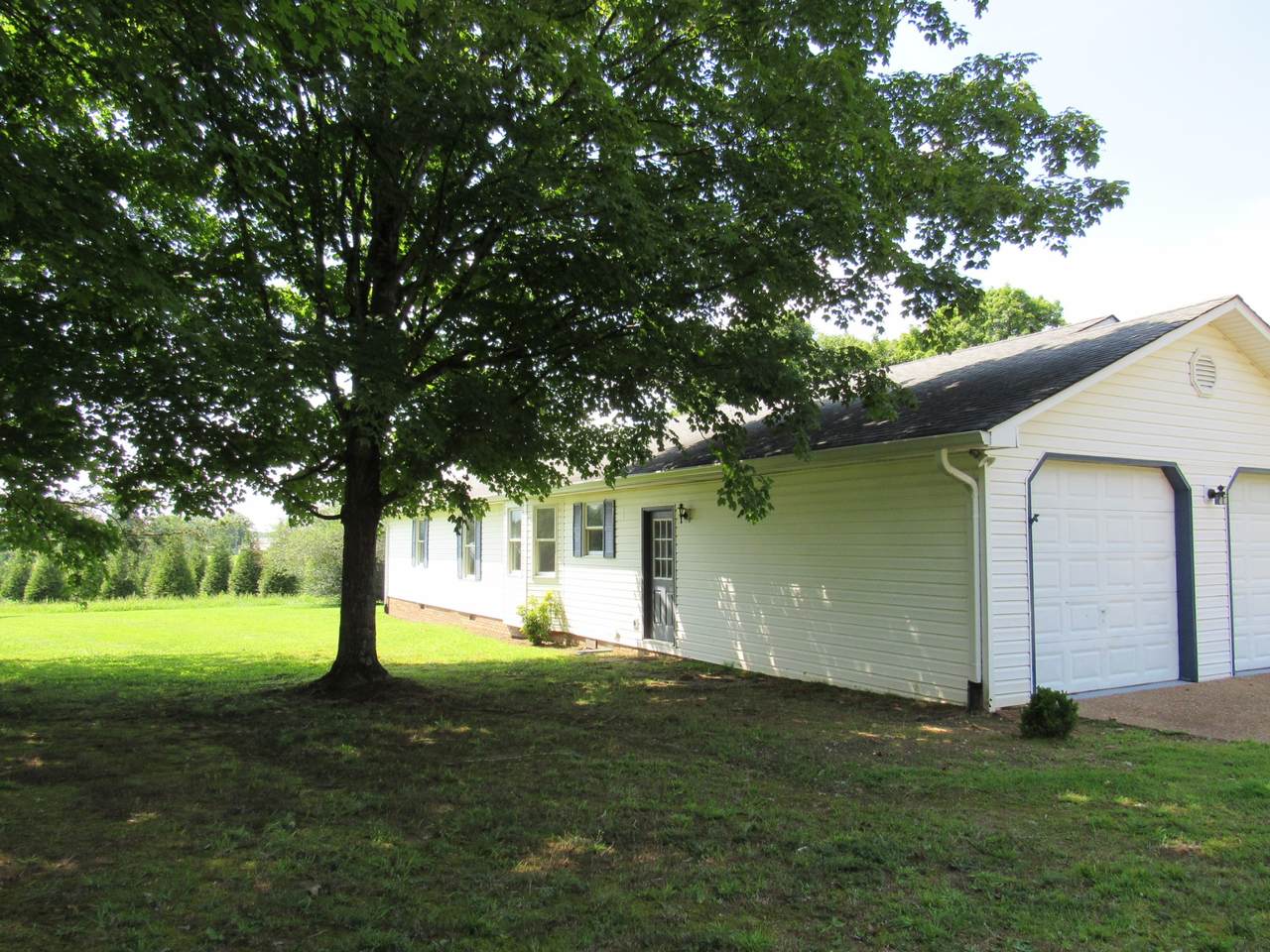 https://bt-photos.global.ssl.fastly.net/nashville/1280_boomver_1_RTC3501367-1.jpg