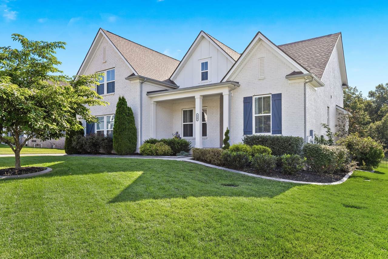 530 Oakvale Ln - Photo 1