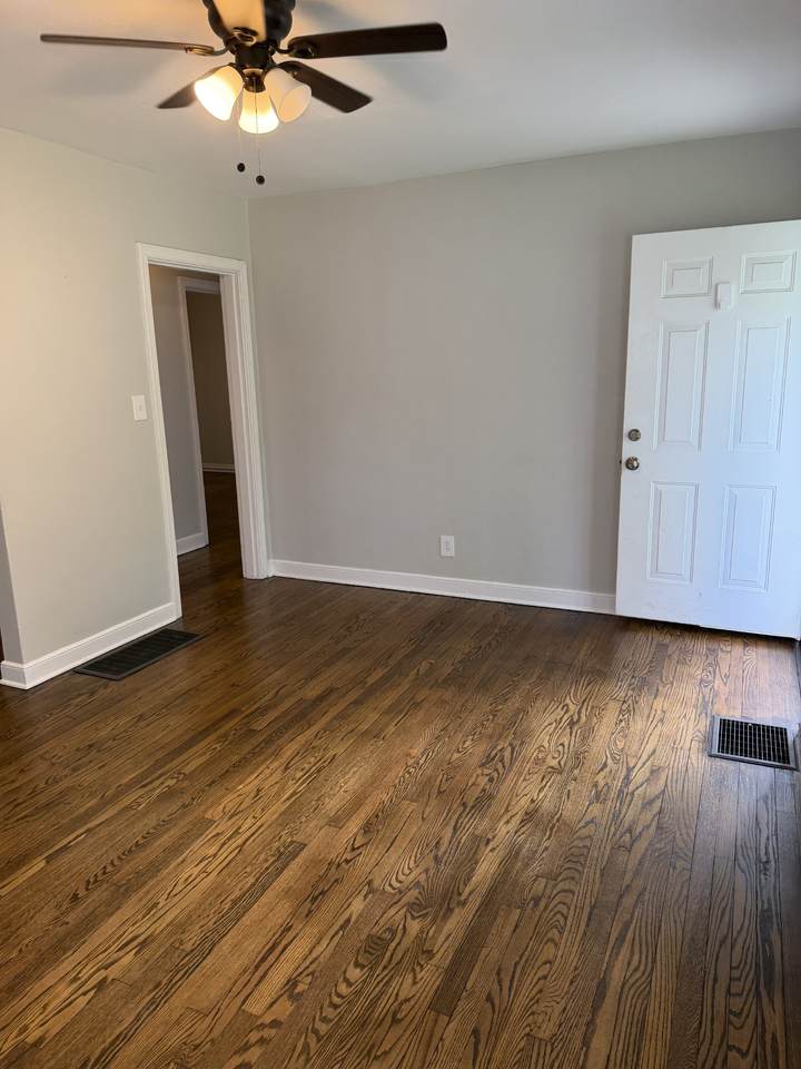 https://bt-photos.global.ssl.fastly.net/nashville/1280_boomver_1_RTC3501496-1.jpg