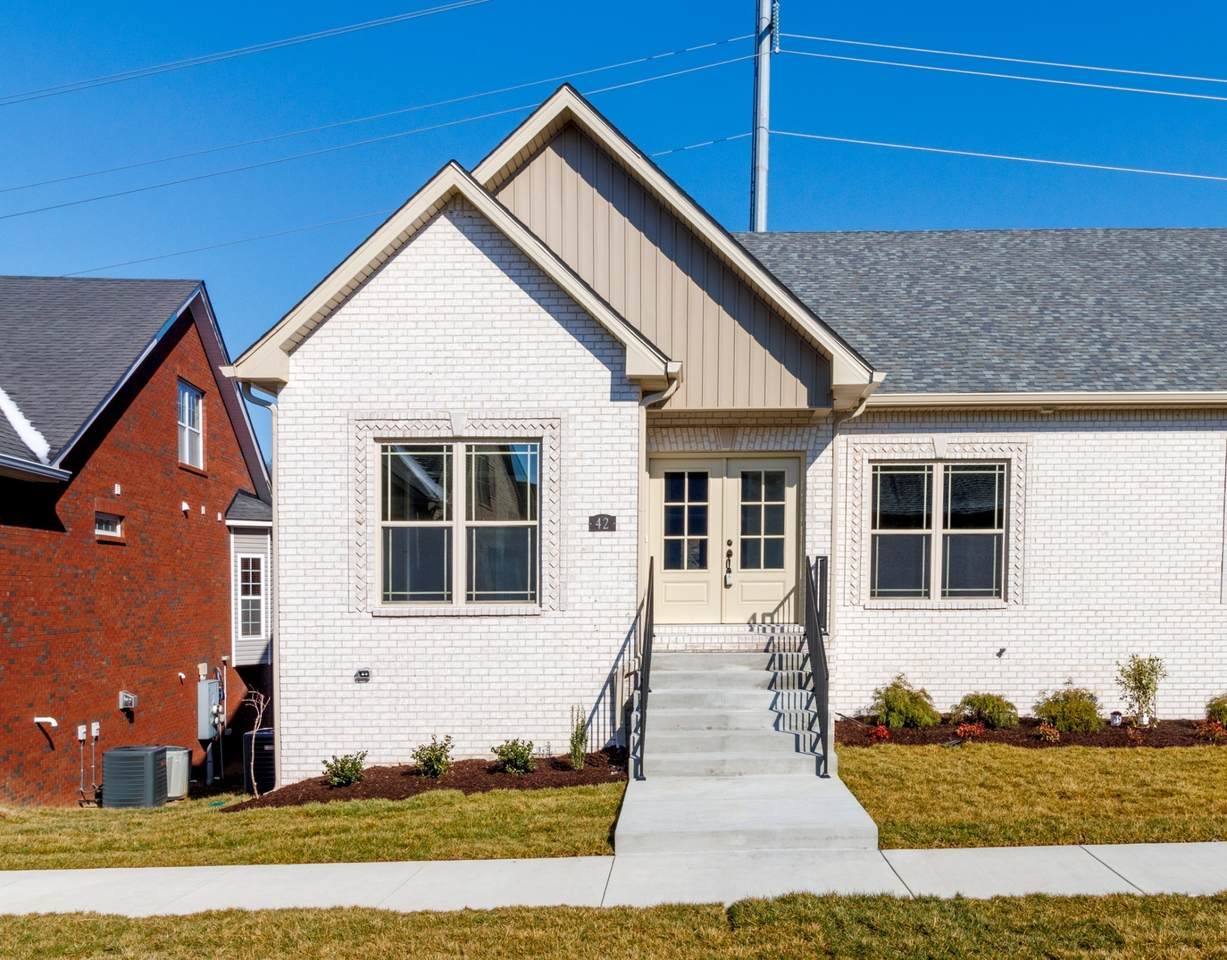 456 Pond Apple Rd - Photo 1