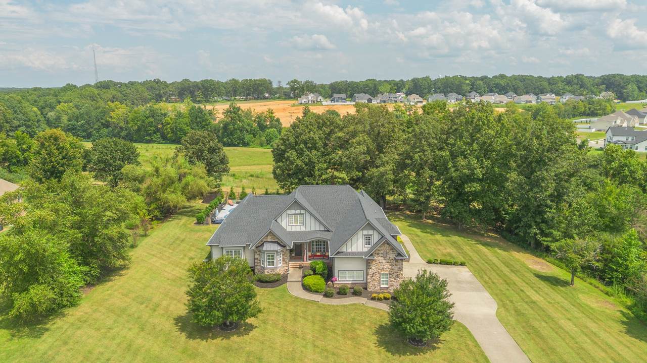 7300 Stirrup Ln - Photo 1