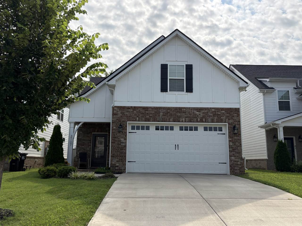 2107 Barringer Ln - Photo 1