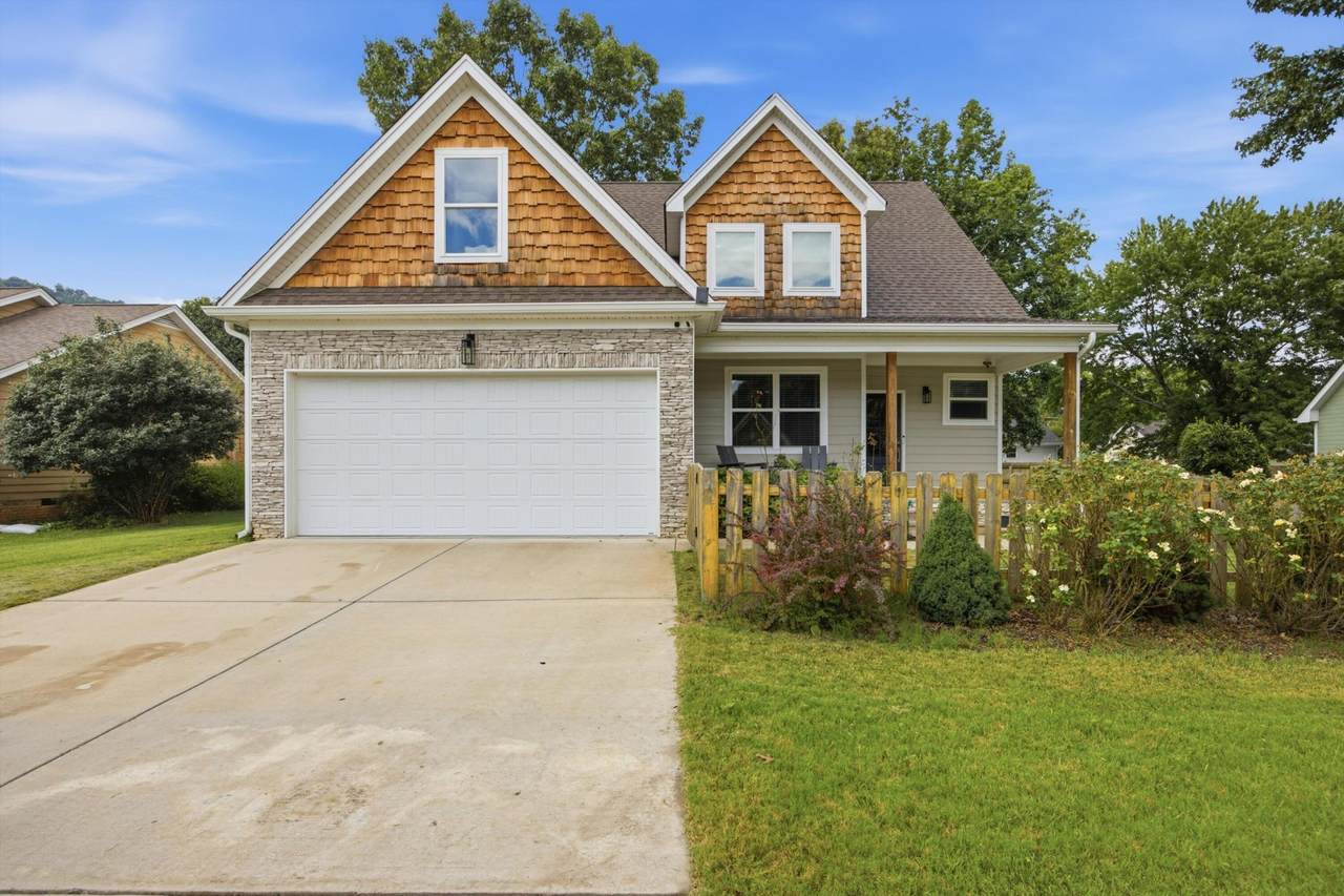 157 Willow Creek Drive - Photo 1