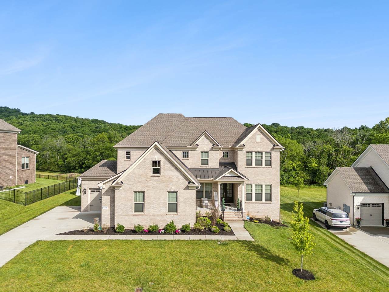 3208 Chase Point Dr - Photo 1