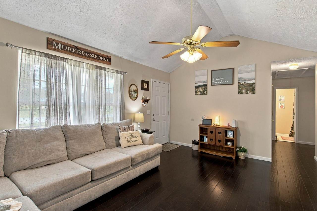 https://bt-photos.global.ssl.fastly.net/nashville/1280_boomver_1_RTC3505926-1.jpg
