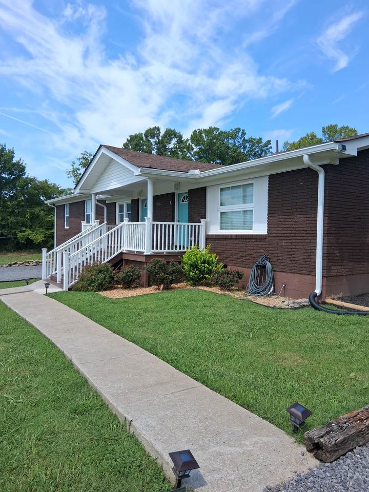 https://bt-photos.global.ssl.fastly.net/nashville/1280_boomver_1_RTC3505949-1.jpg