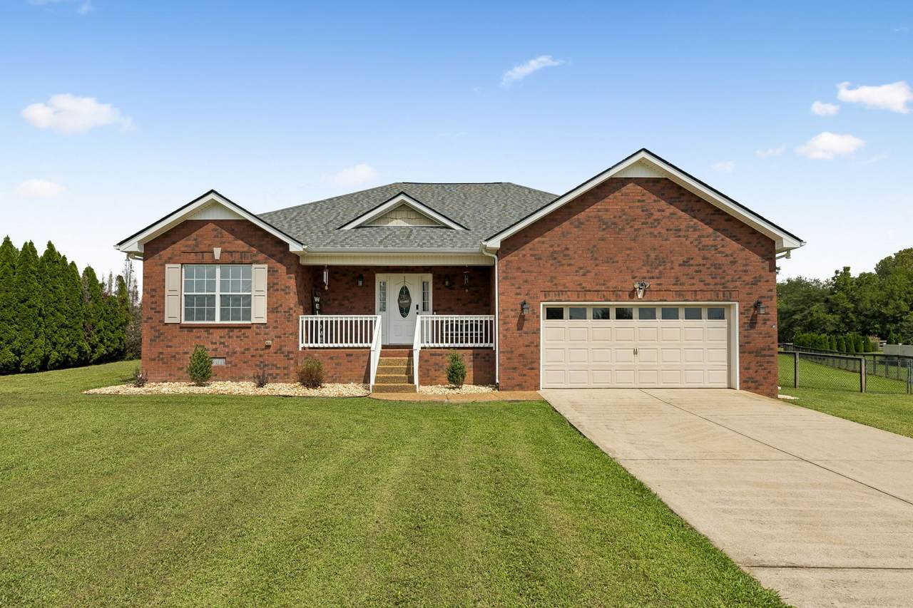 1361 Volunteer Ln - Photo 1