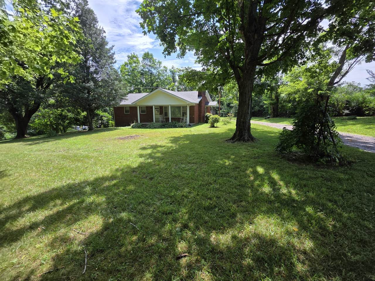 https://bt-photos.global.ssl.fastly.net/nashville/1280_boomver_1_RTC3505987-1.jpg