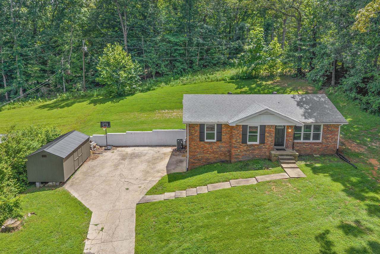 684 Dean Rd - Photo 1