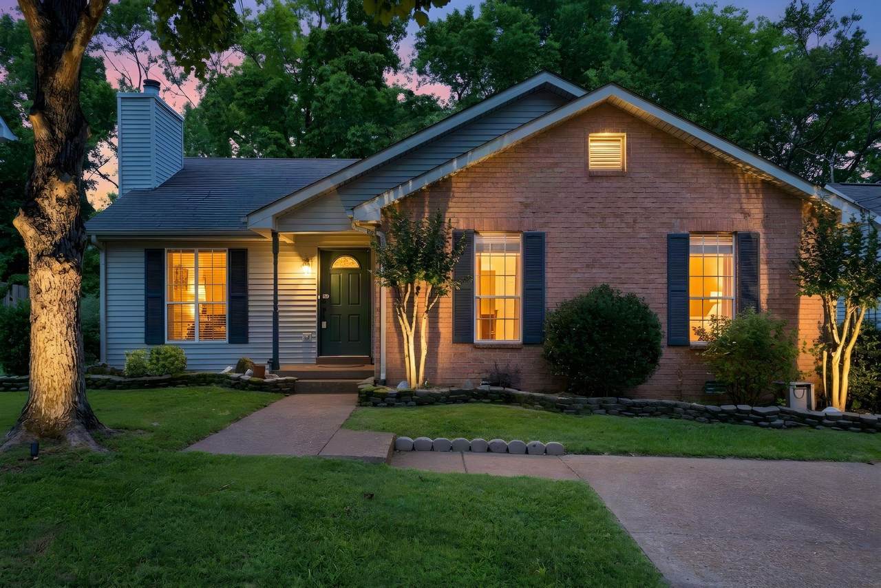 937 Fallview Trl - Photo 1