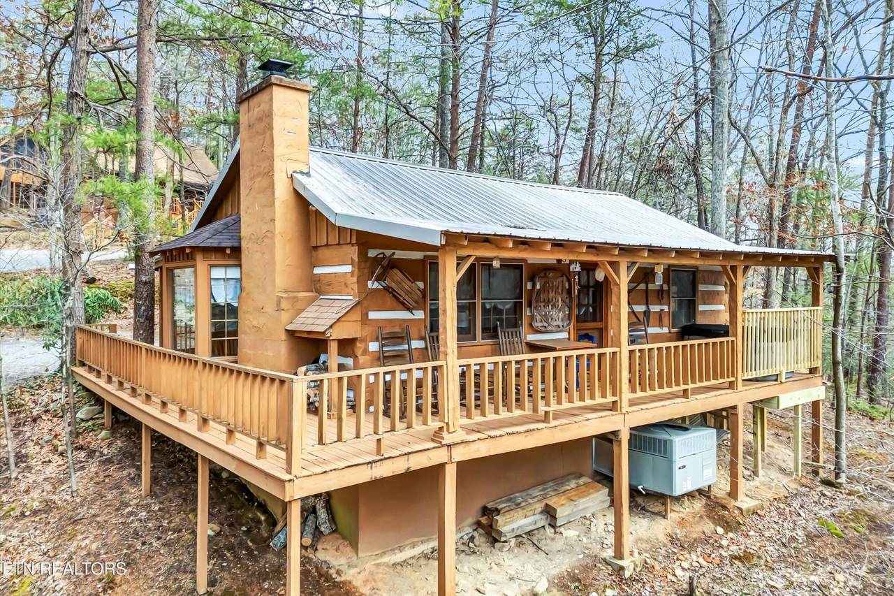 1505 Dawn Ln - Photo 1