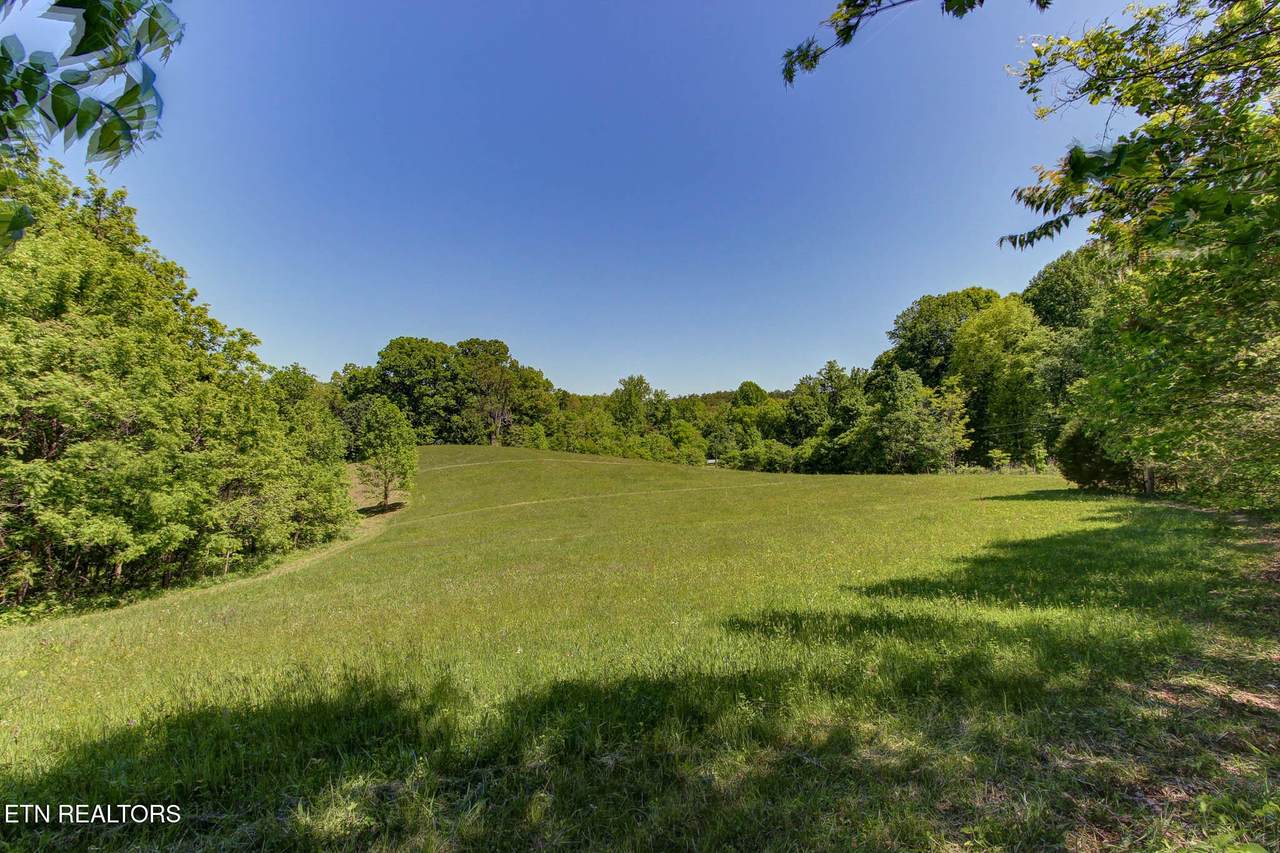 16 Thomas Cross Rd - Photo 1