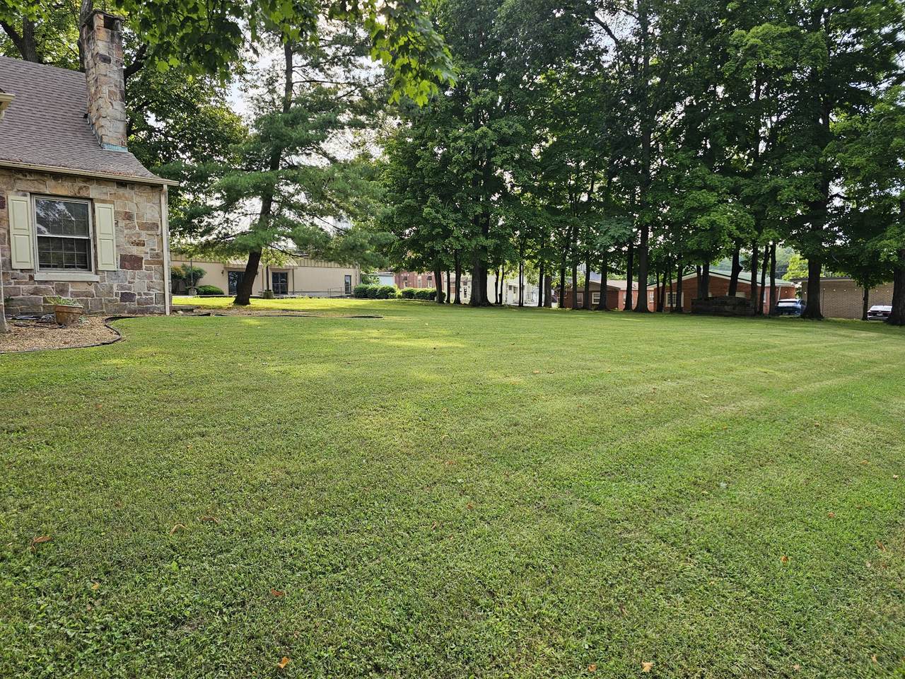 https://bt-photos.global.ssl.fastly.net/nashville/1280_boomver_1_RTC3508033-1.jpg