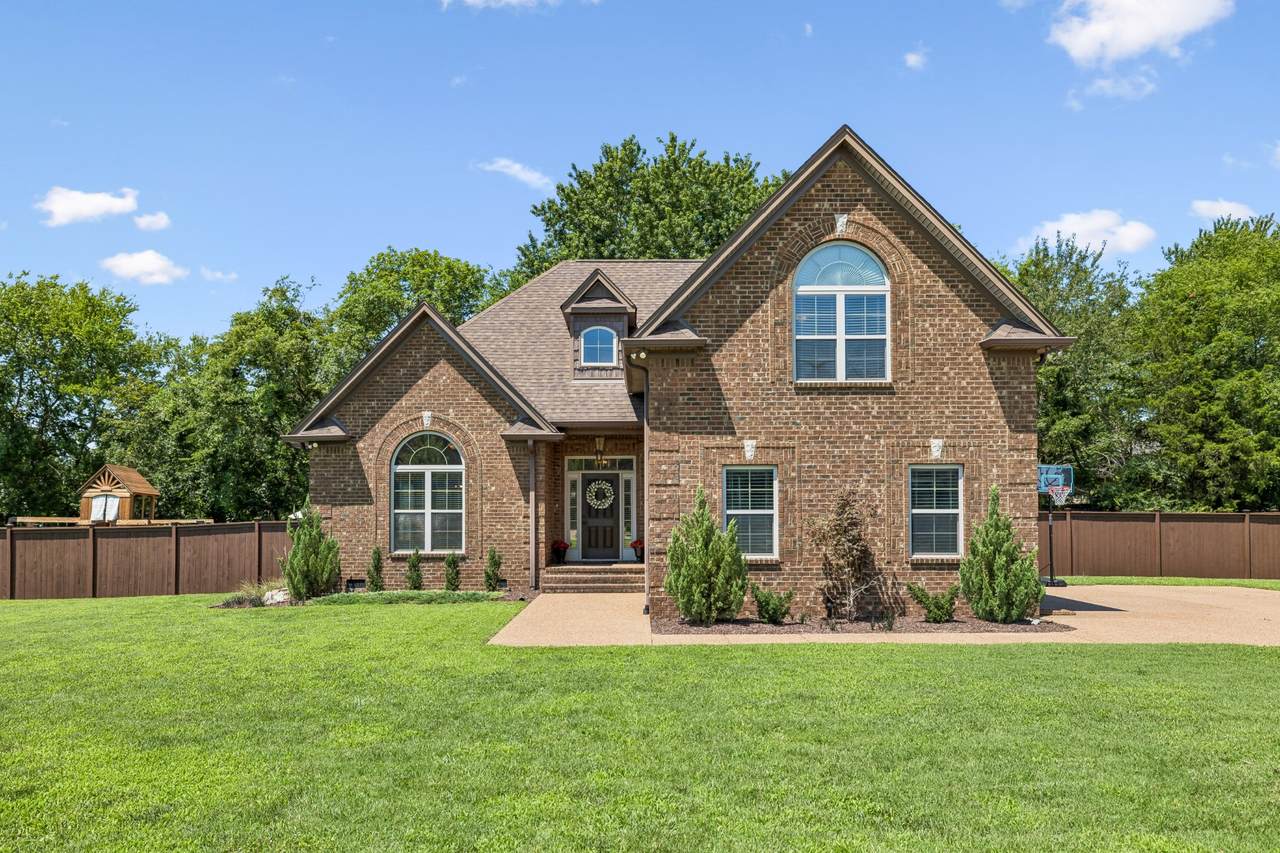 807 Manner Ln - Photo 1