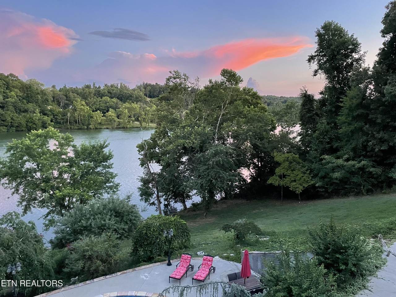 https://bt-photos.global.ssl.fastly.net/nashville/1280_boomver_1_RTC3508091-1.jpg