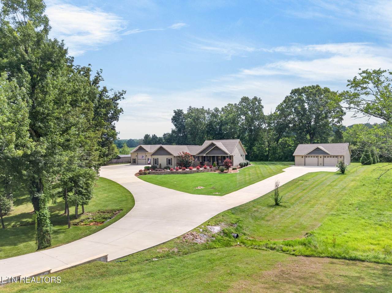 1452 Cook Rd - Photo 1