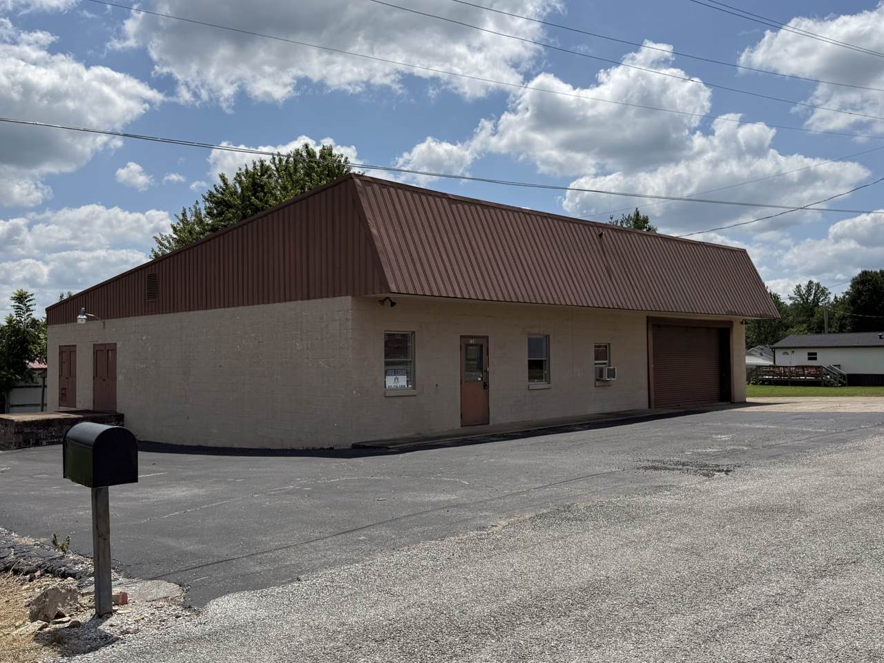 https://bt-photos.global.ssl.fastly.net/nashville/1280_boomver_1_RTC3508238-1.jpg