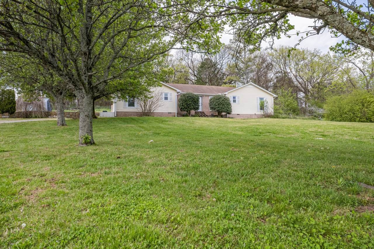 511 N Main St - Photo 1