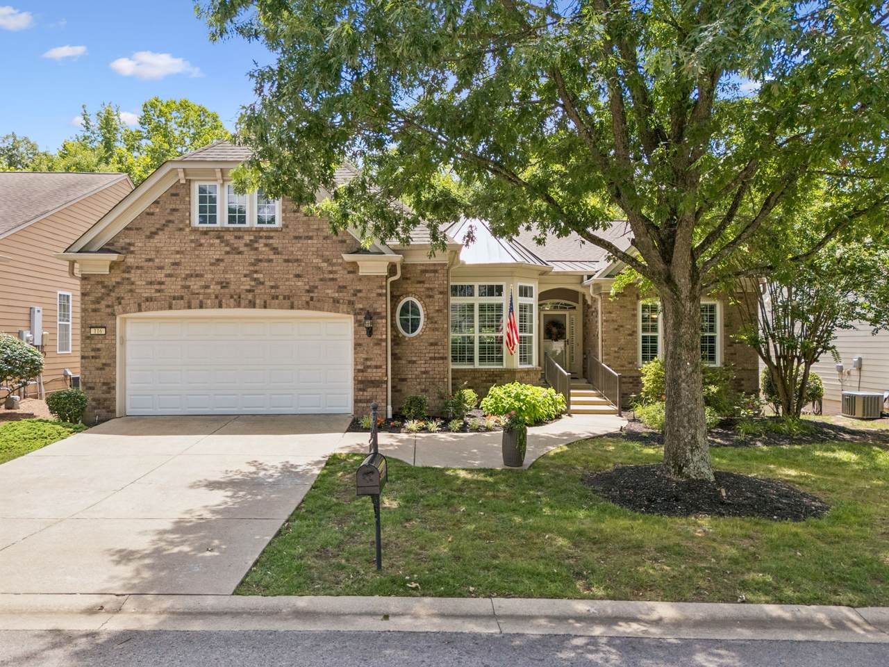 116 Grey Pl - Photo 1