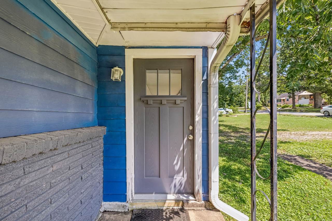 https://bt-photos.global.ssl.fastly.net/nashville/1280_boomver_1_RTC3510407-1.jpg