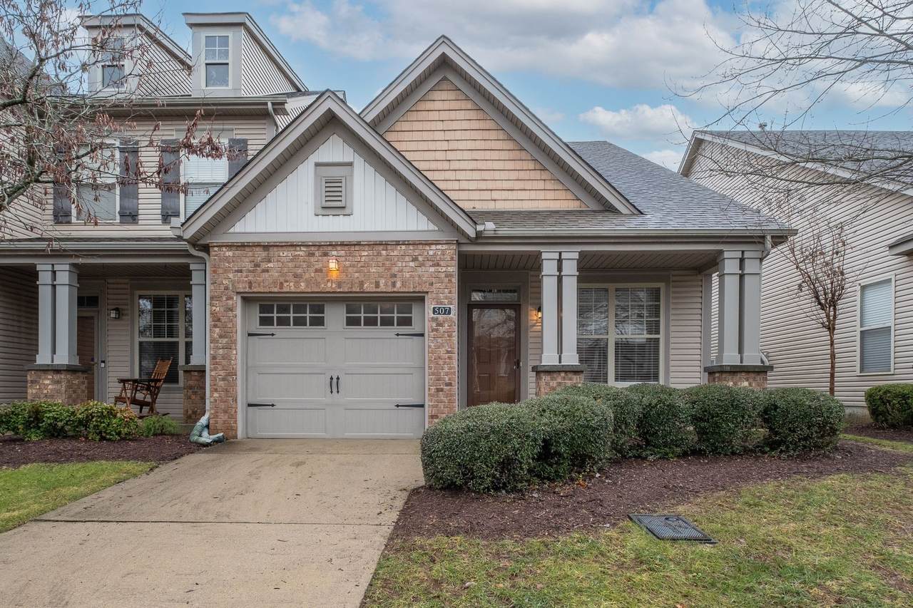 507 Griffin Cir - Photo 1