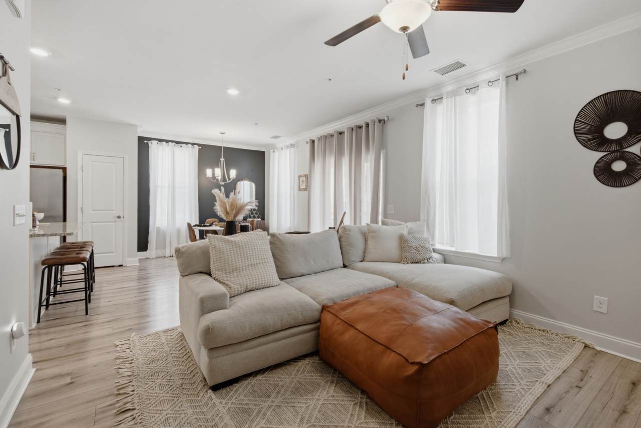 1021 Vida Way - Photo 1