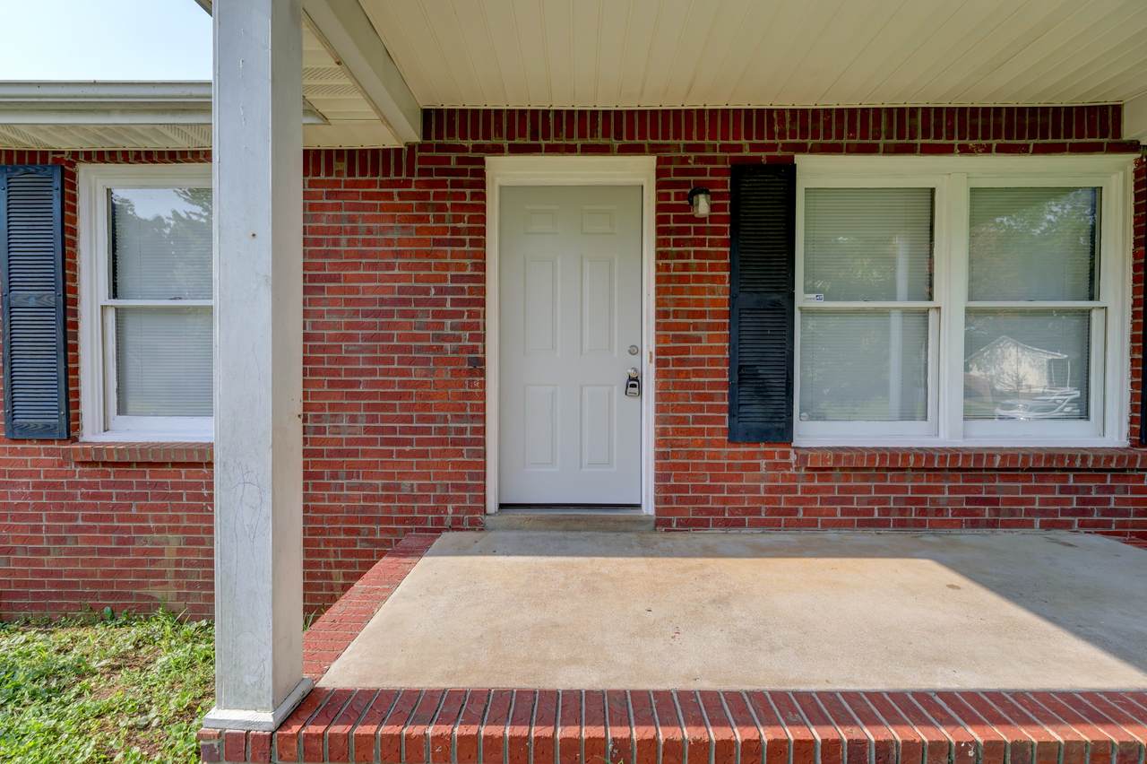https://bt-photos.global.ssl.fastly.net/nashville/1280_boomver_1_RTC3511078-1.jpg