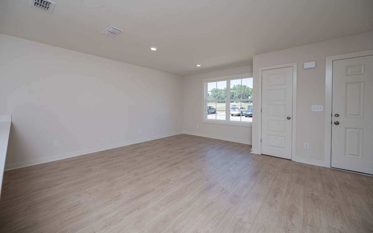 https://bt-photos.global.ssl.fastly.net/nashville/1280_boomver_1_RTC3512530-1.jpg