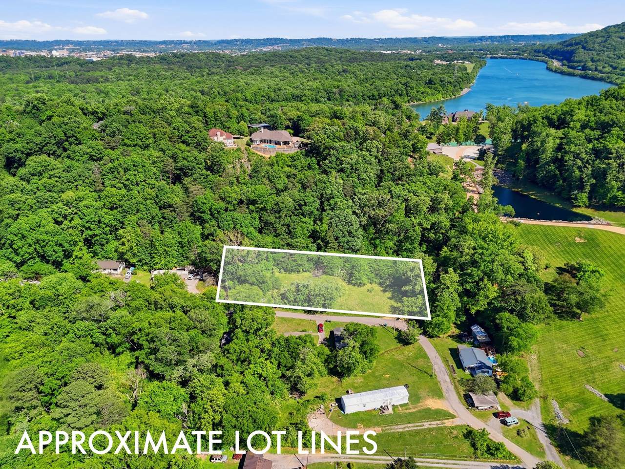 3190 Plaza Circle - Photo 1